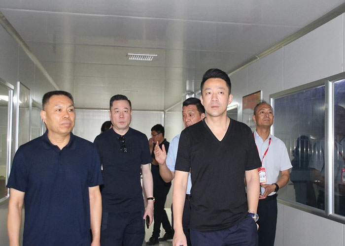 麻六记汪小菲考察“酸辣粉之都”，与星空官方网页版
共议创新和发展